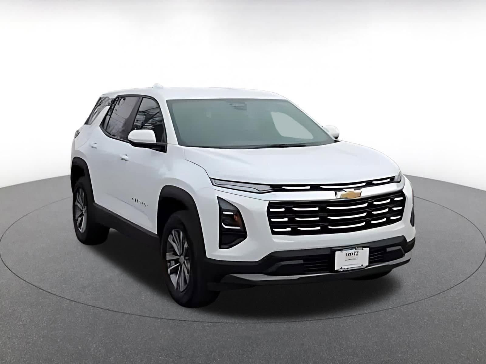 Thumbnail: 2025 Chevrolet Equinox - 3