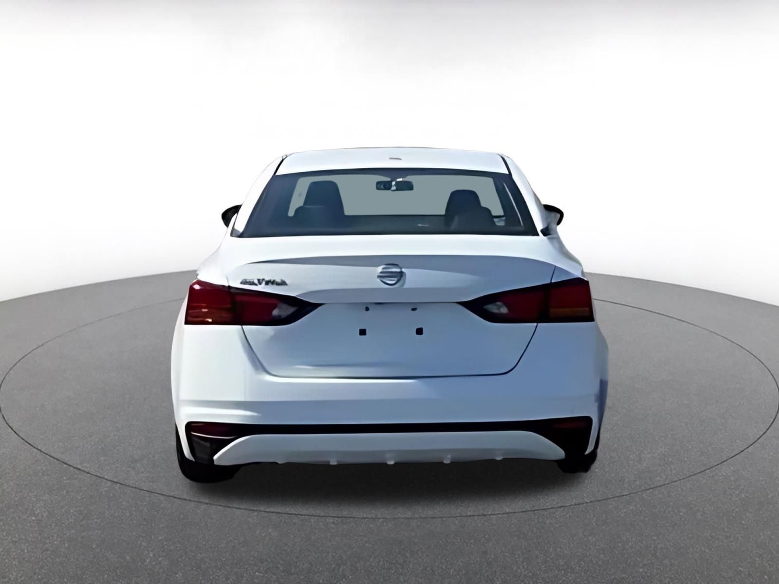 Thumbnail: 2025 Nissan Altima - 16