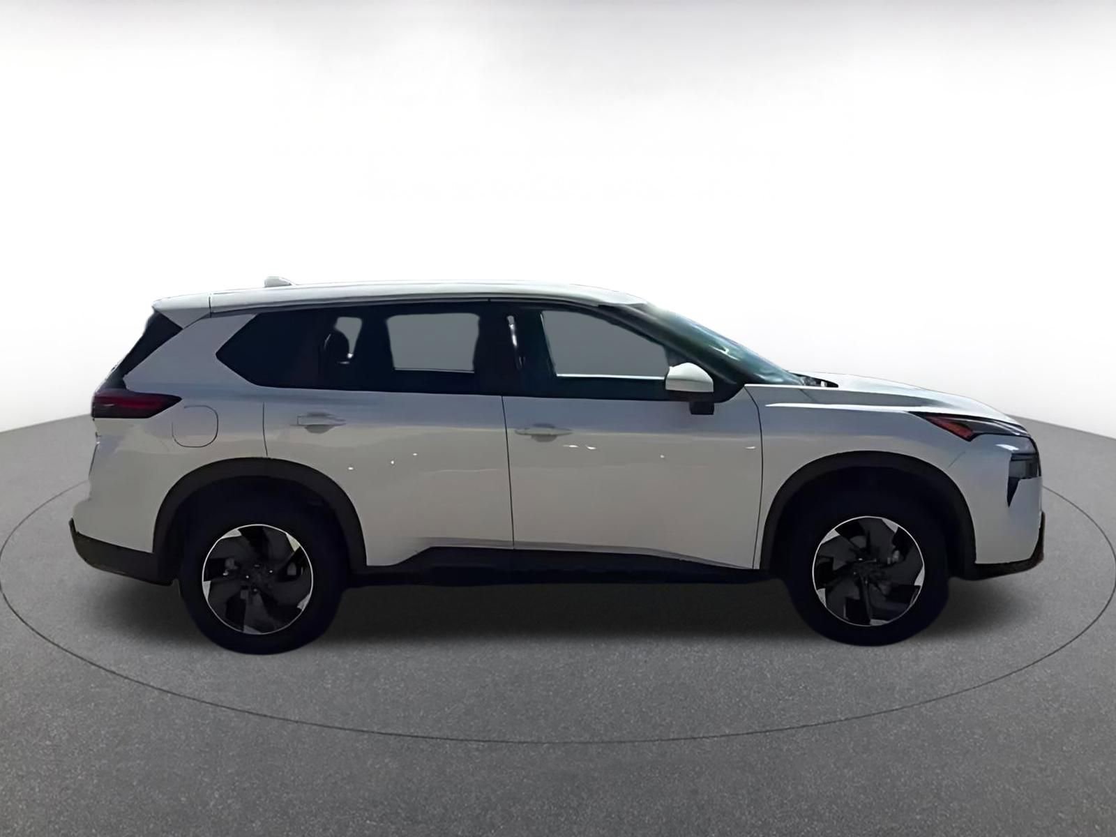 Thumbnail: 2024 Nissan Rogue - 10