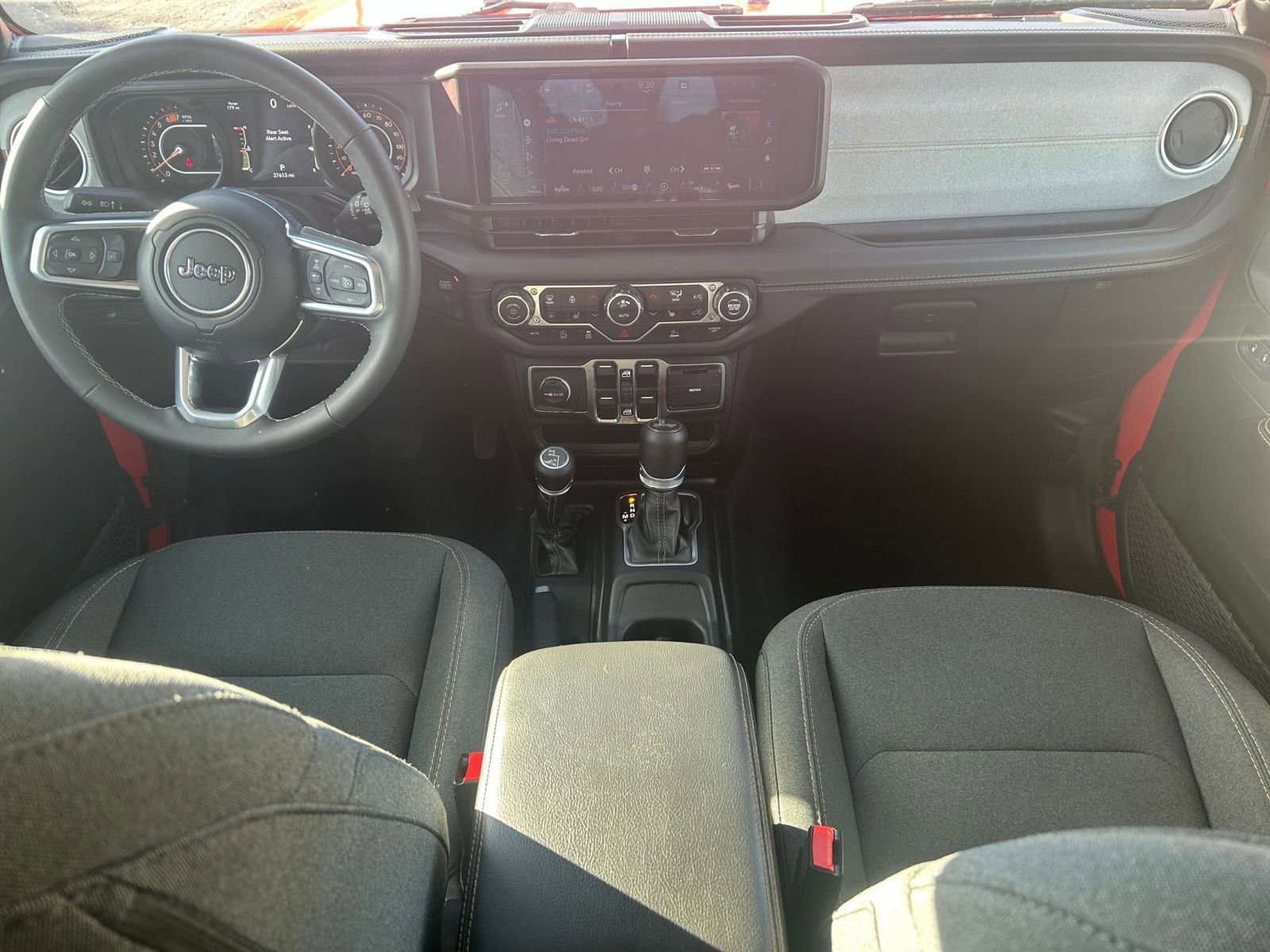 Thumbnail: 2025 Jeep Wrangler - 33