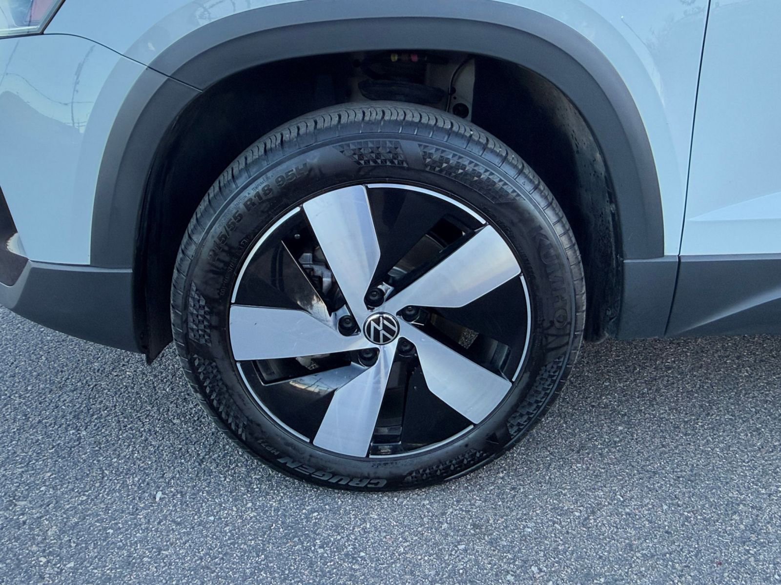 Thumbnail: 2025 Volkswagen Taos - 28