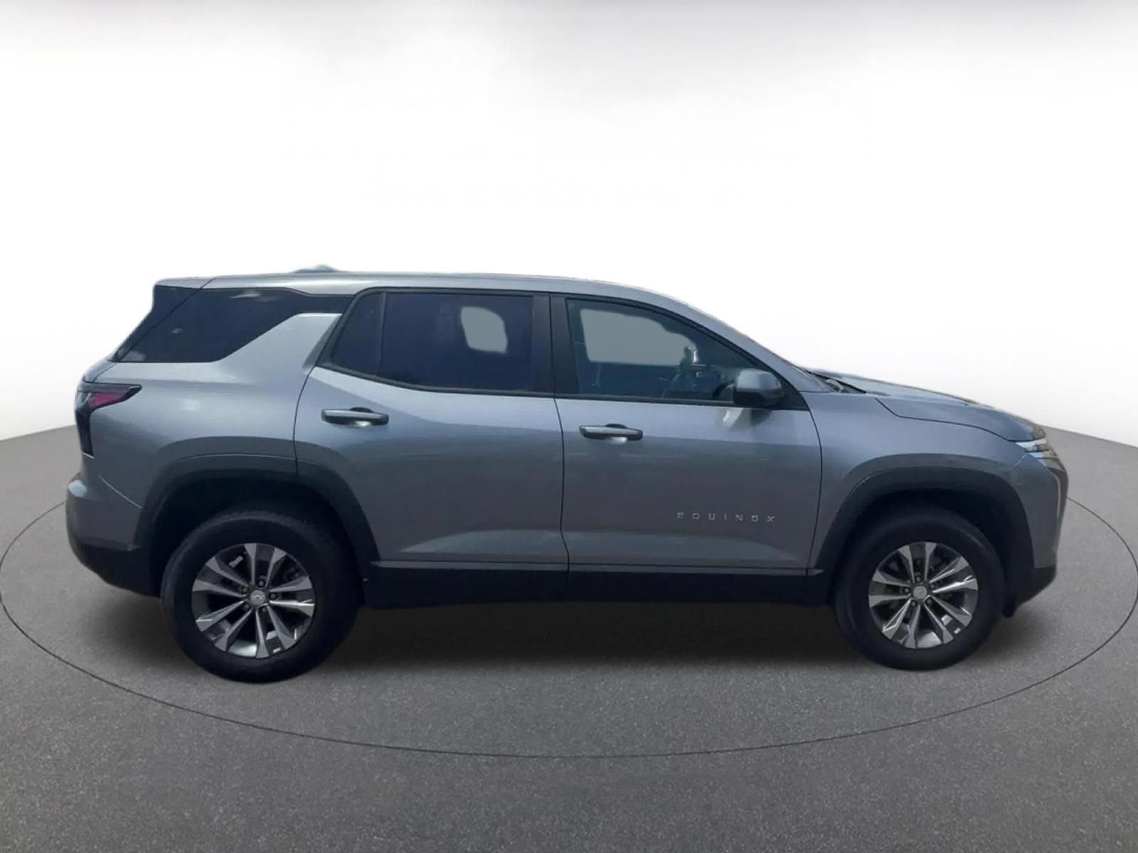 Thumbnail: 2025 Chevrolet Equinox - 16