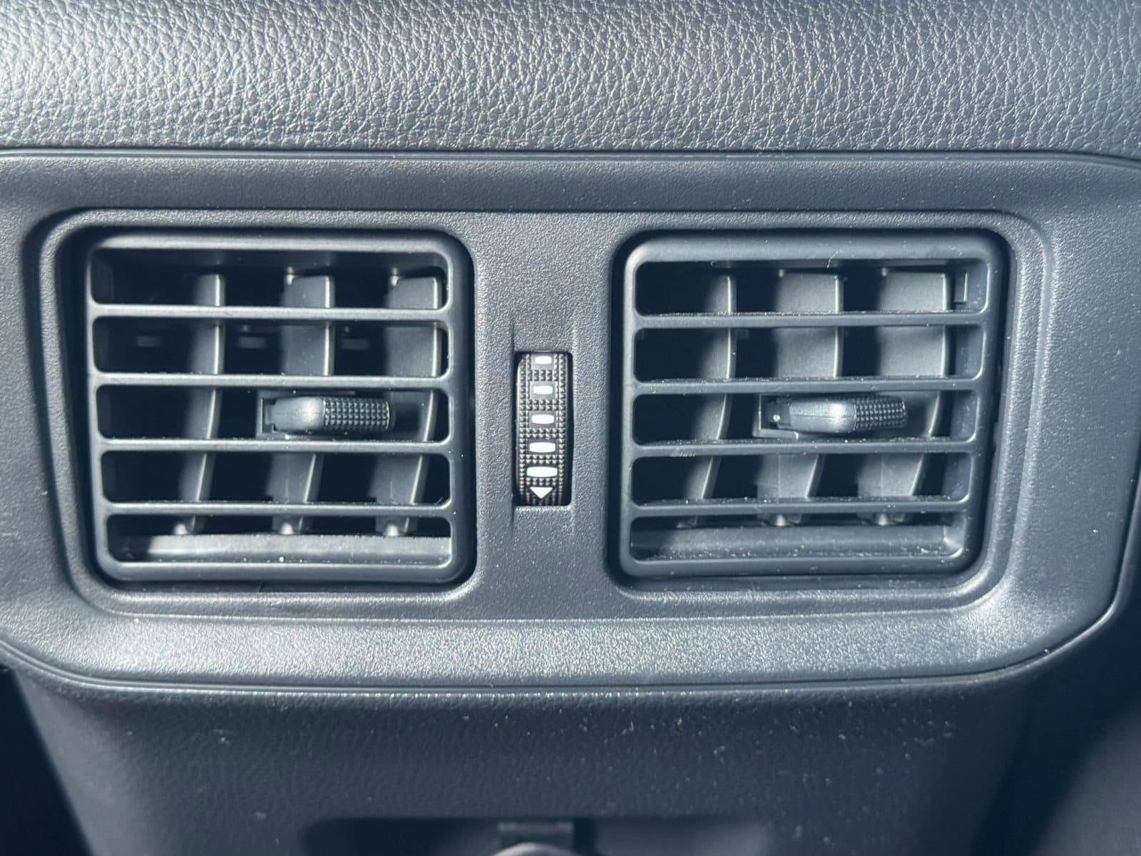 Thumbnail: 2025 Toyota RAV4 - 23