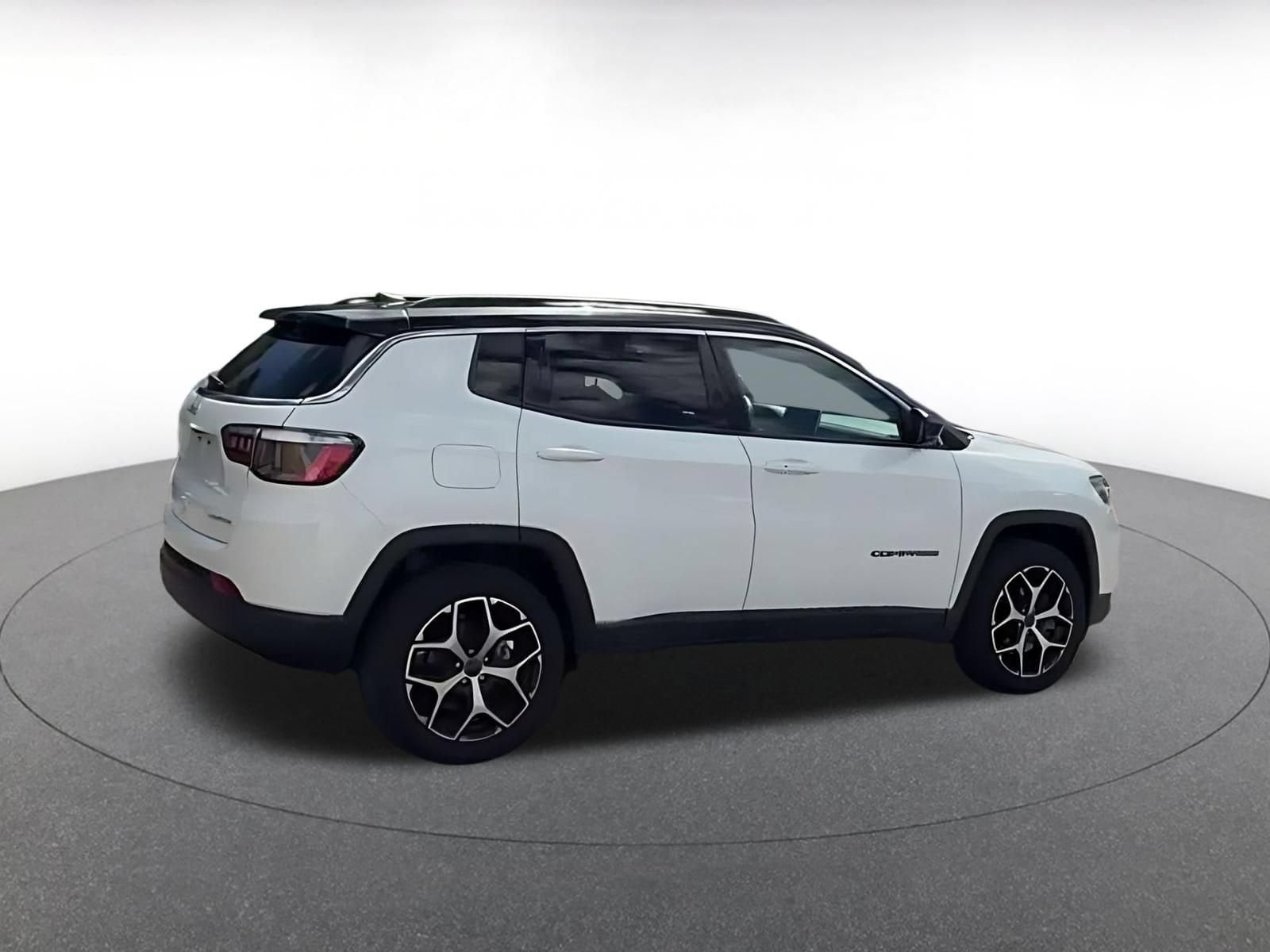 Thumbnail: 2025 Jeep Wrangler - 14