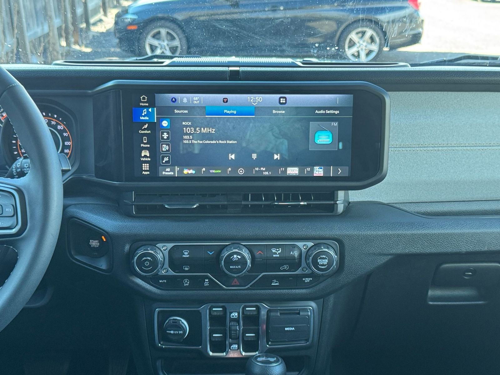 Thumbnail: 2025 Jeep Wrangler - 21