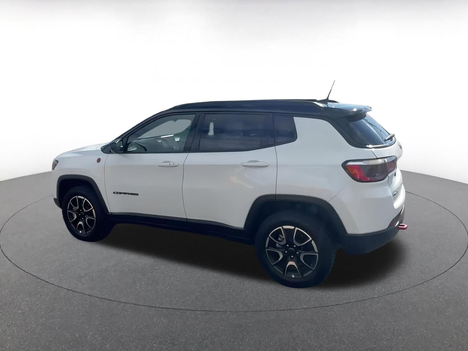 Thumbnail: 2025 Jeep Compass - 10