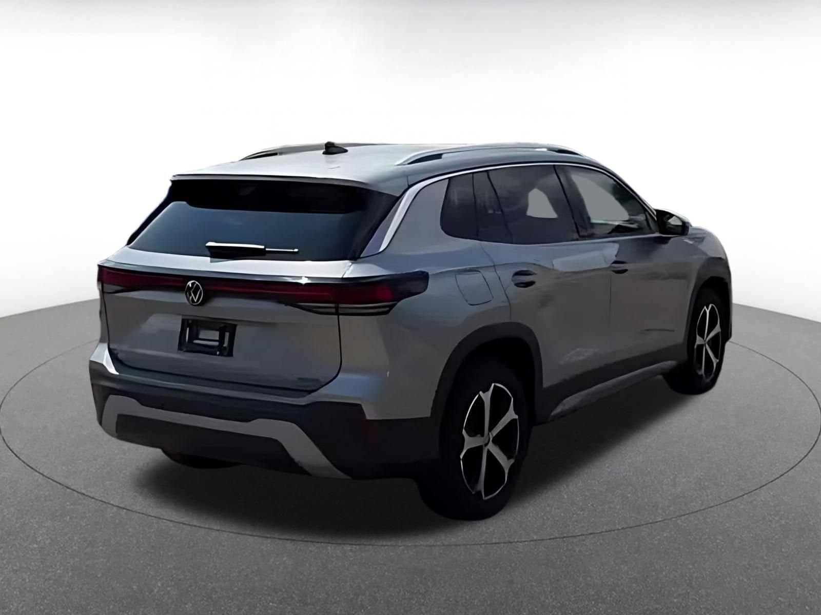 Thumbnail: 2026 Volkswagen Tiguan - 12