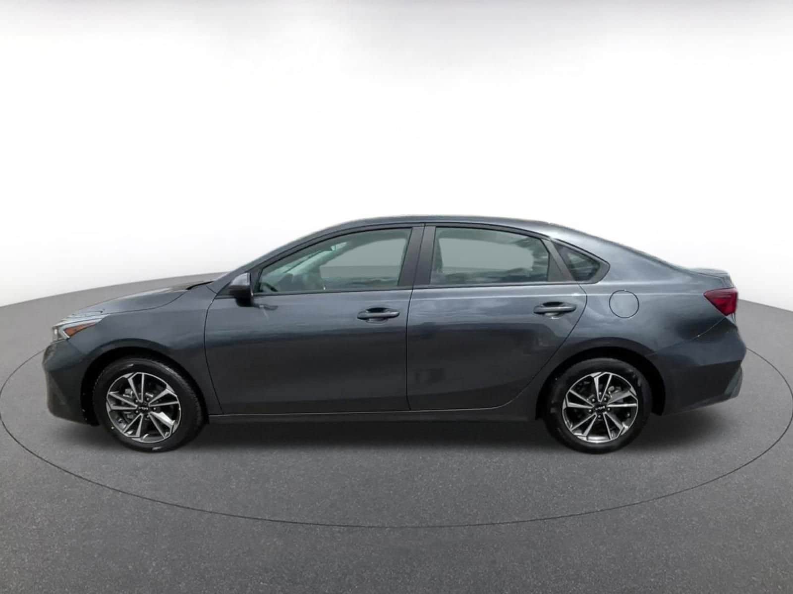 2024 Kia Forte LXS 8