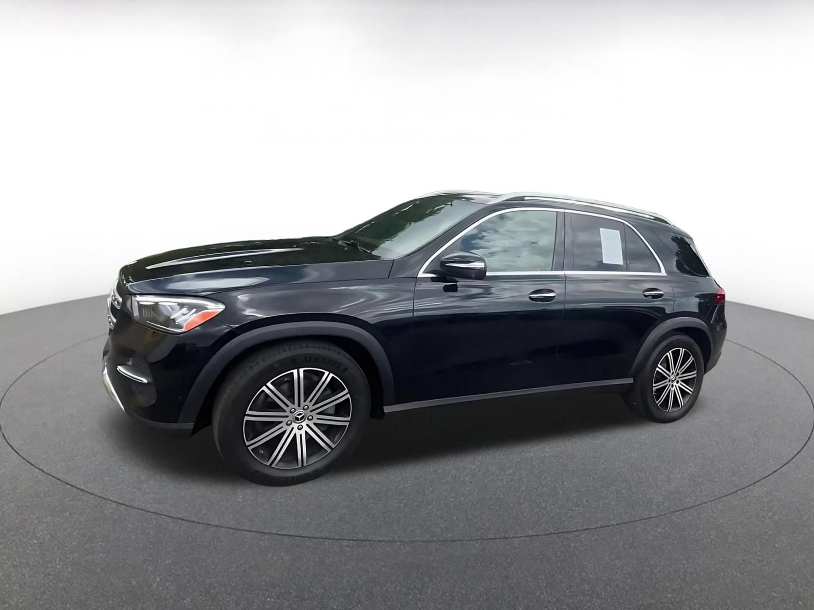 Thumbnail: 2026 Mercedes-Benz GLE - 8
