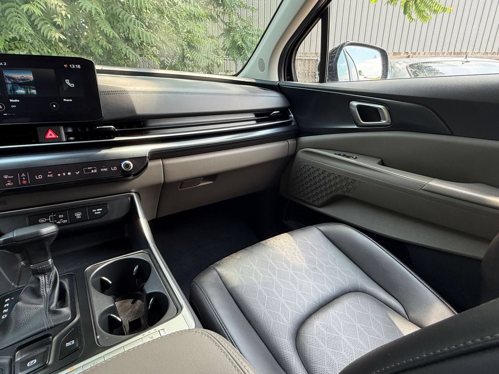 Thumbnail: 2026 Kia Carnival - 35