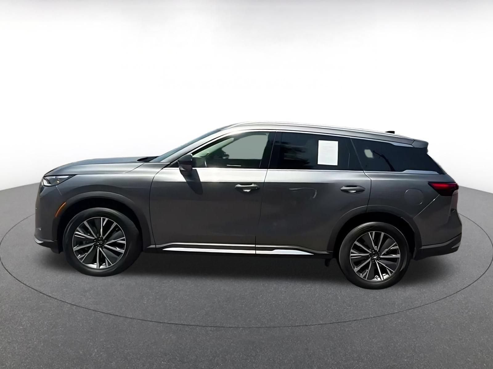 Thumbnail: 2026 INFINITI QX60 - 9