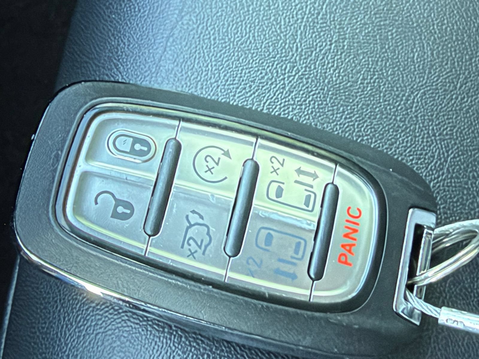 Thumbnail: 2025 Chrysler Pacifica - 26