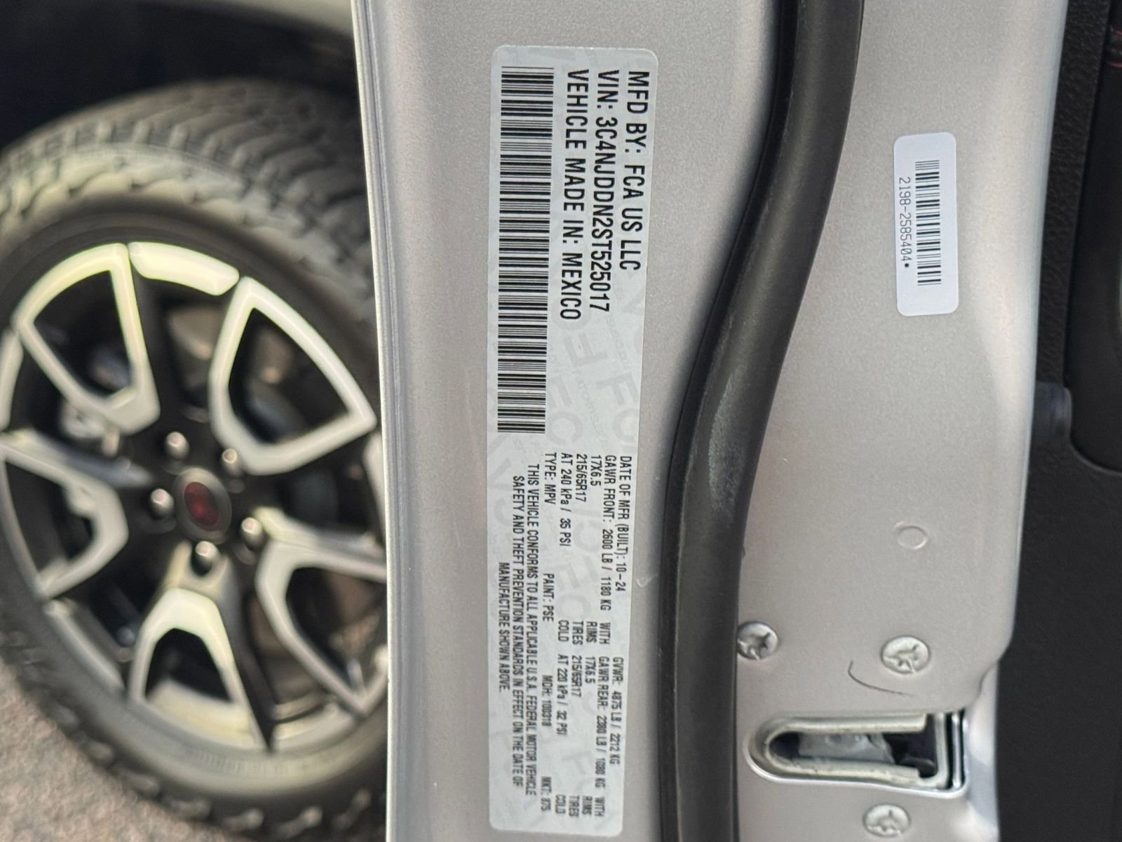 Thumbnail: 2025 Jeep Compass - 28