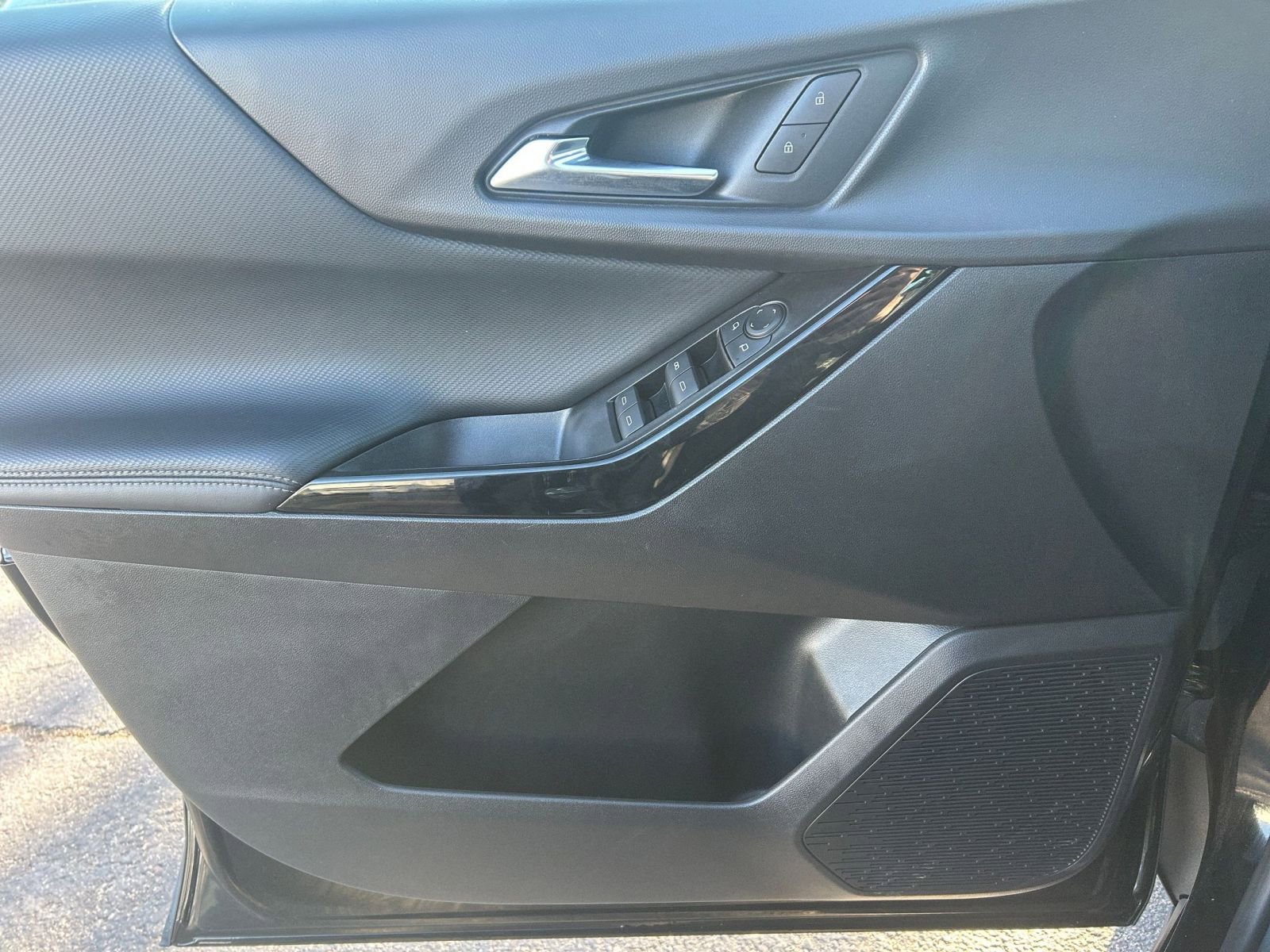 Thumbnail: 2025 Chevrolet Equinox - 18