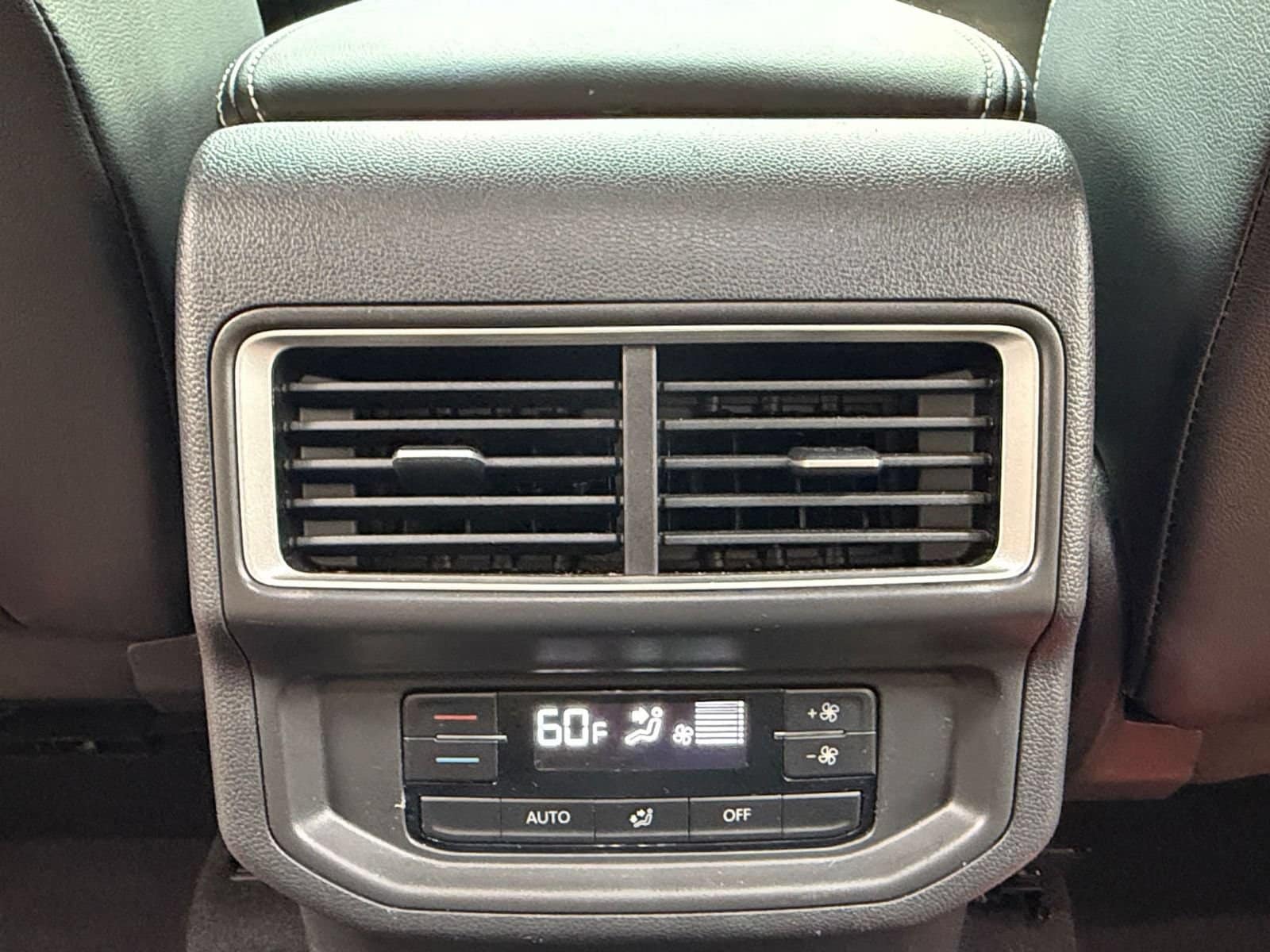Thumbnail: 2024 Volkswagen Atlas - 22