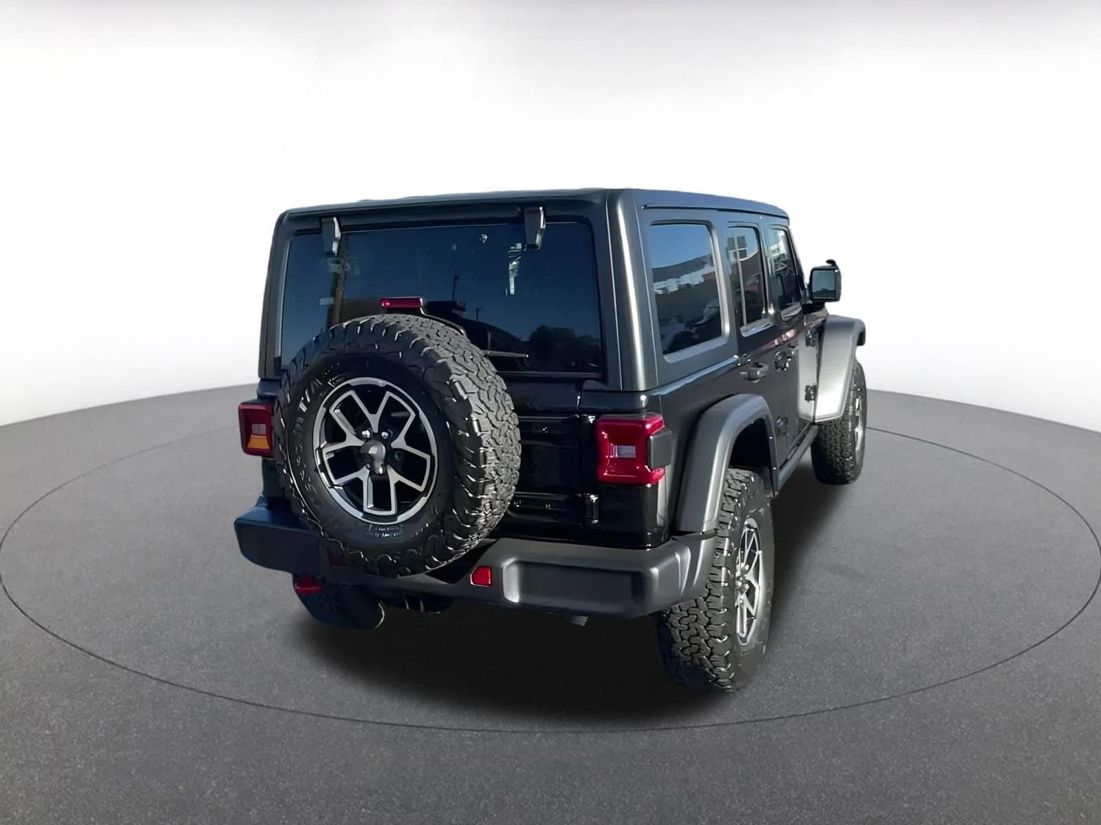 Thumbnail: 2025 Jeep Wrangler - 12