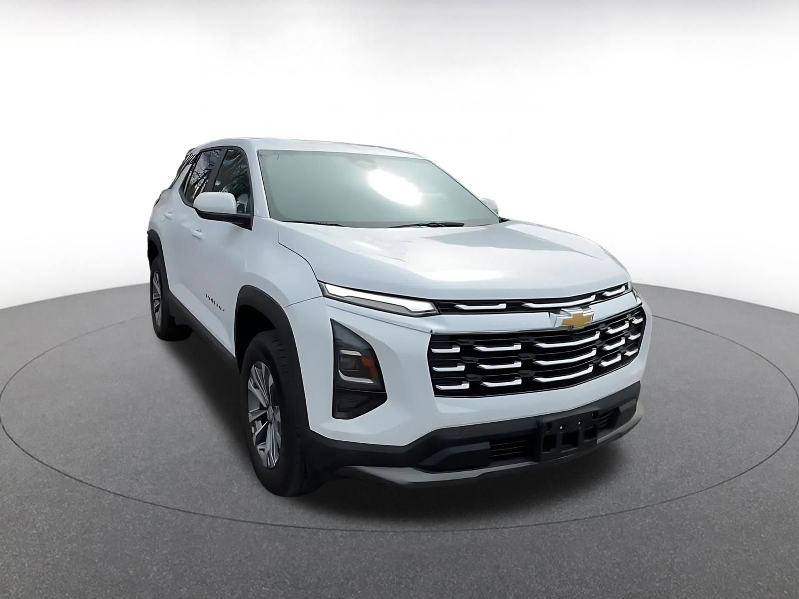 Thumbnail: 2025 Chevrolet Equinox - 3