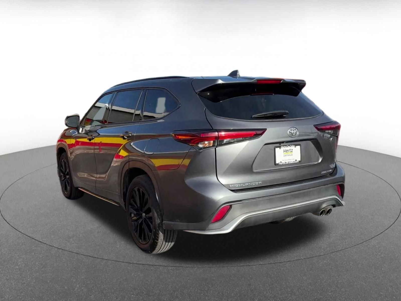 Thumbnail: 2025 Toyota Highlander - 11