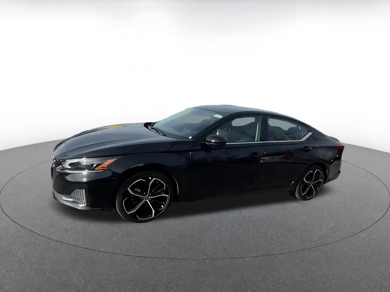 Thumbnail: 2025 Nissan Altima - 8