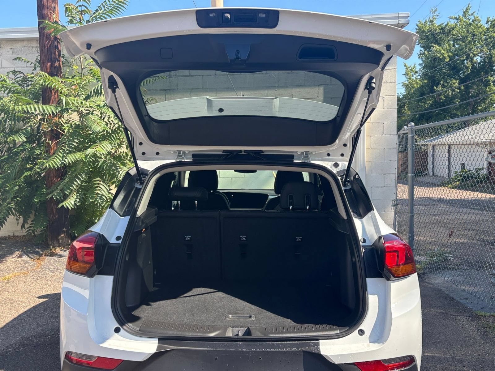 Thumbnail: 2026 Buick Encore GX - 27