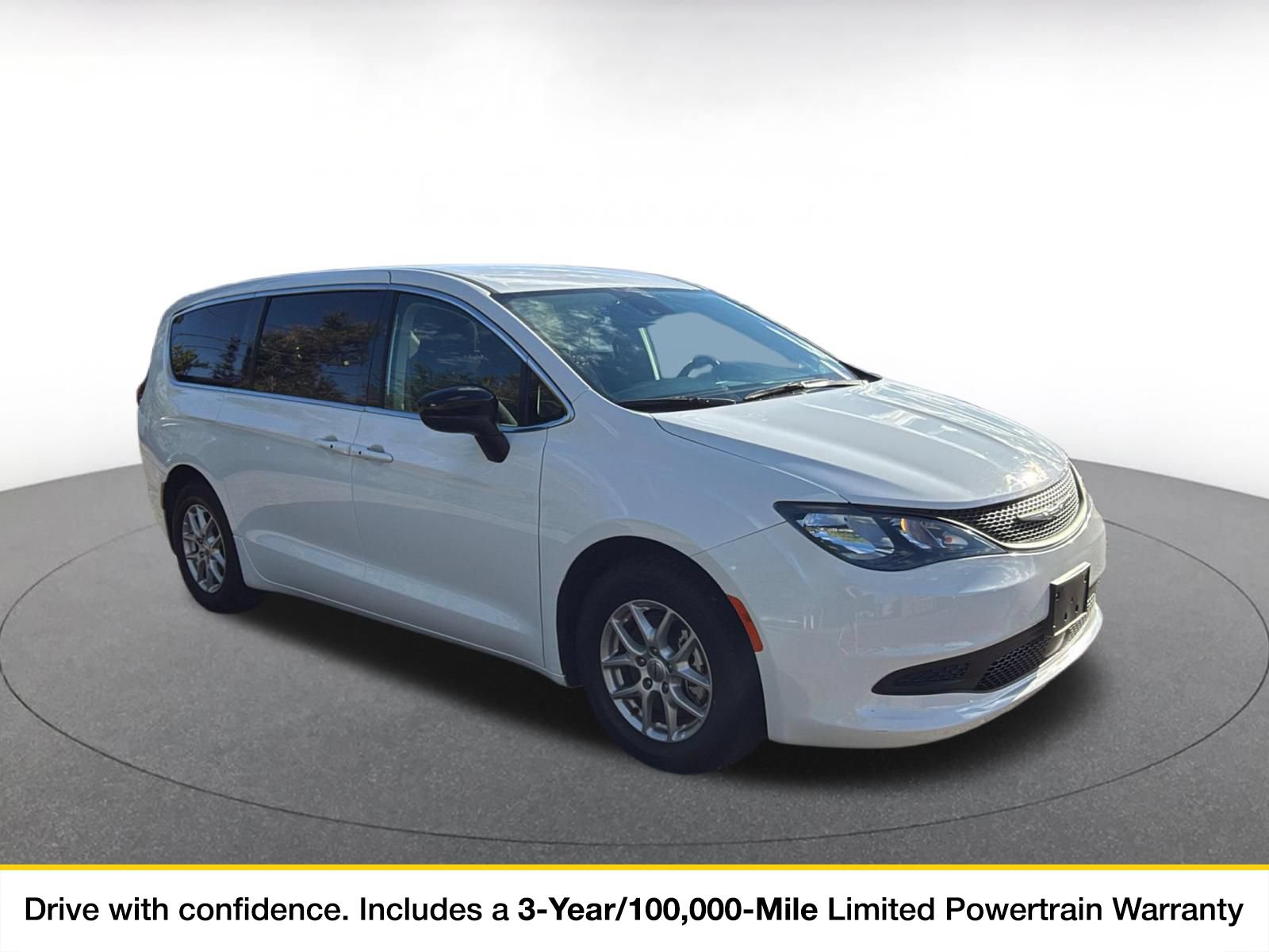 2024 Chrysler Voyager LX