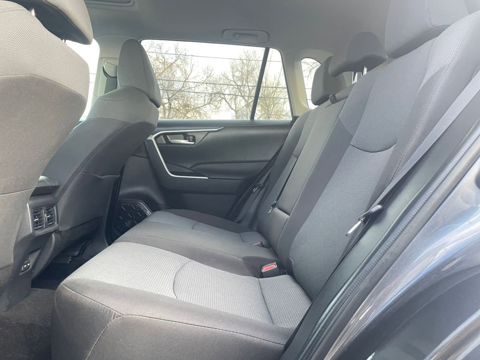 Thumbnail: 2025 Toyota RAV4 - 25