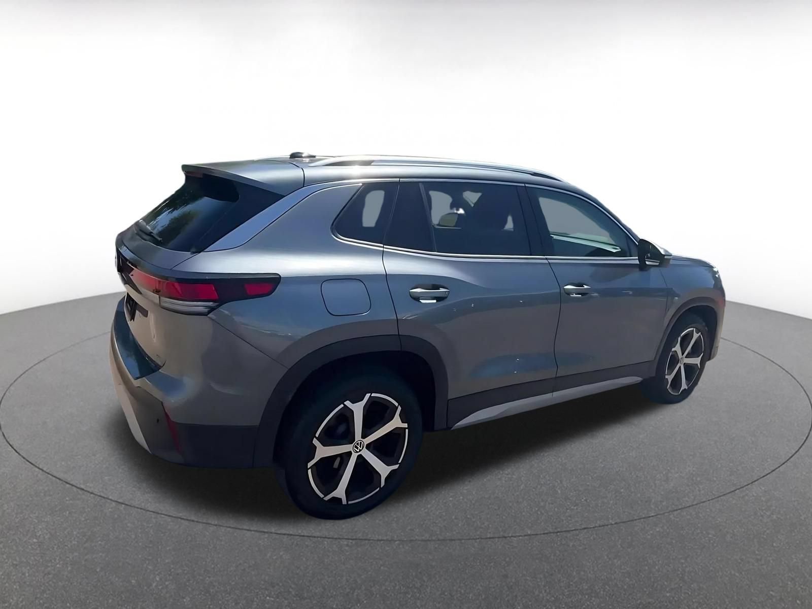 Thumbnail: 2026 Volkswagen Tiguan - 15