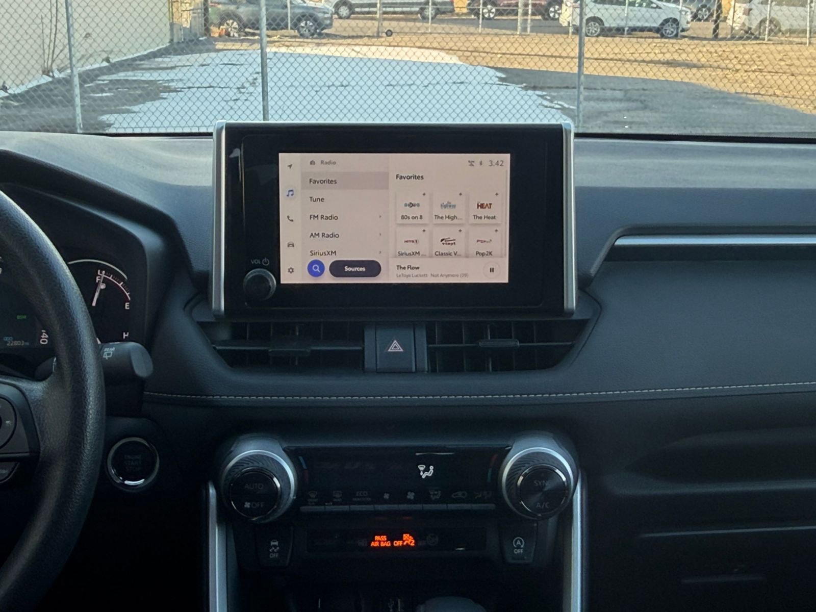 Thumbnail: 2025 Toyota RAV4 - 20