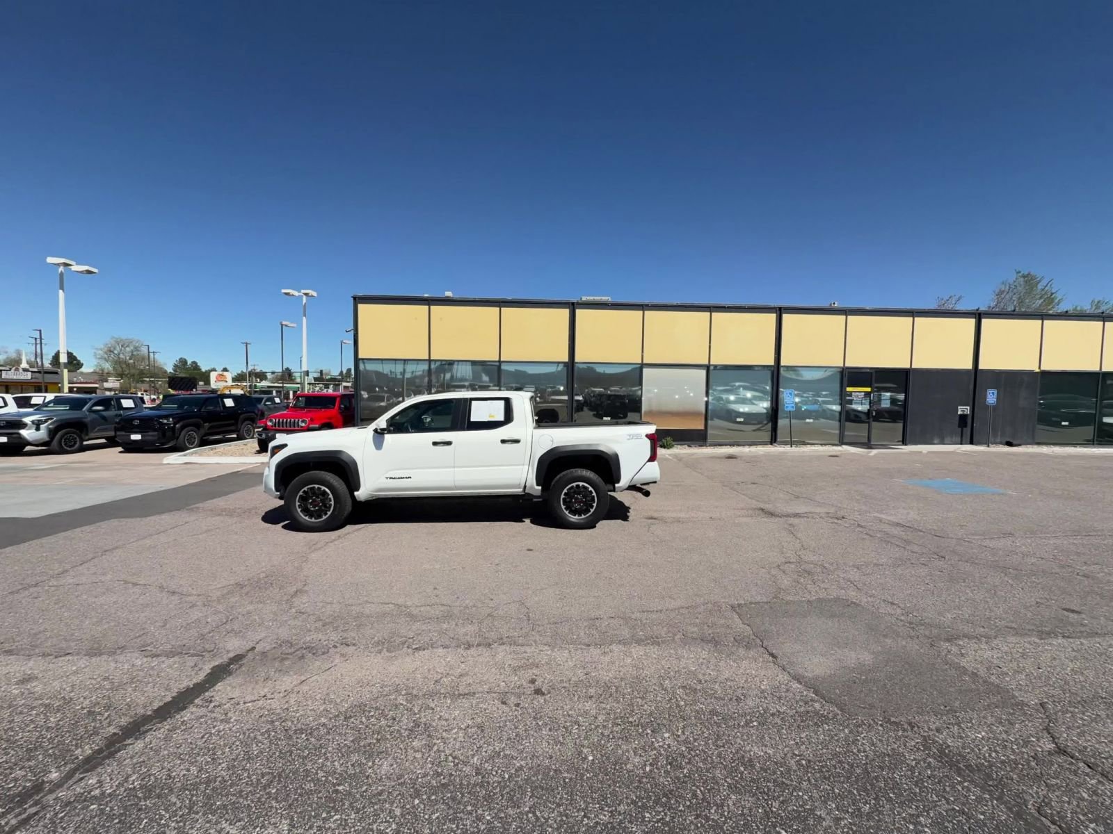 Thumbnail: 2025 Toyota Tacoma - 15