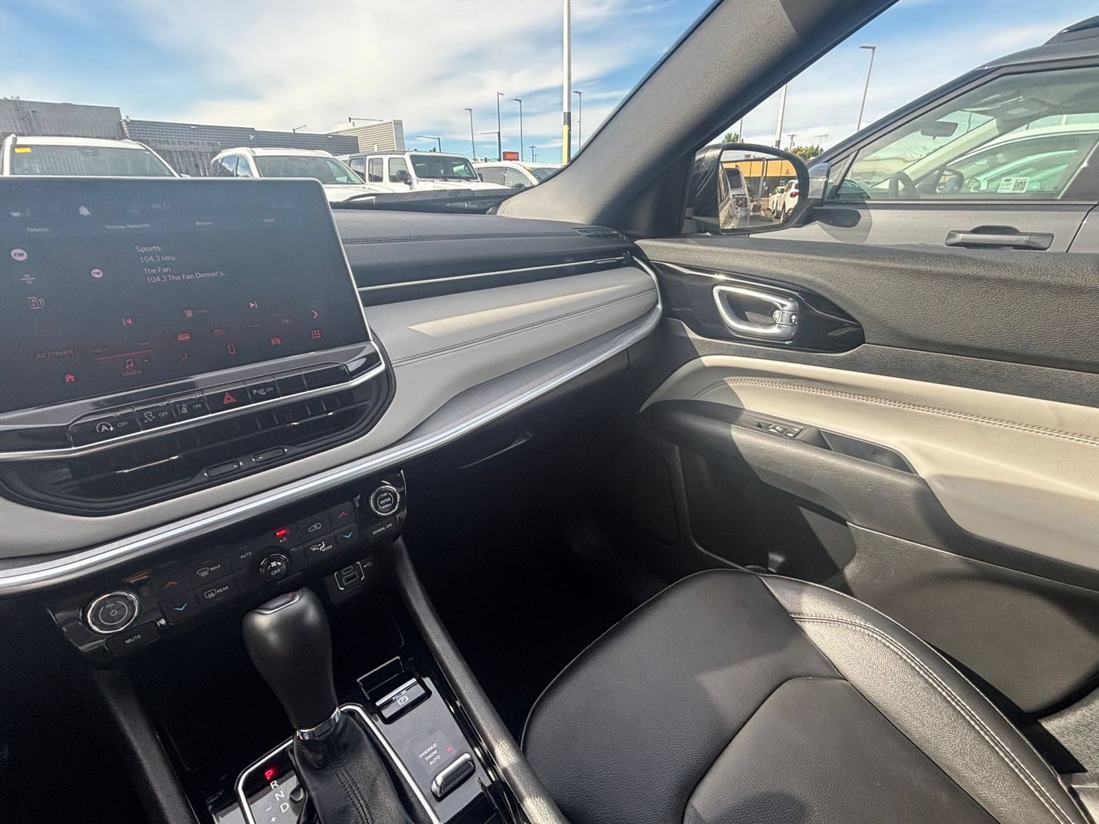 Thumbnail: 2025 Jeep Compass - 33