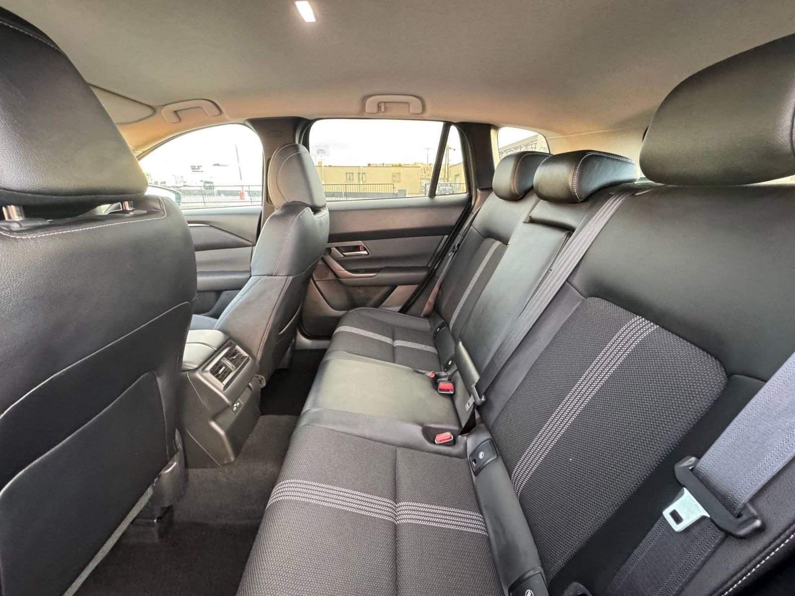 Thumbnail: 2025 Mazda CX-50 - 25