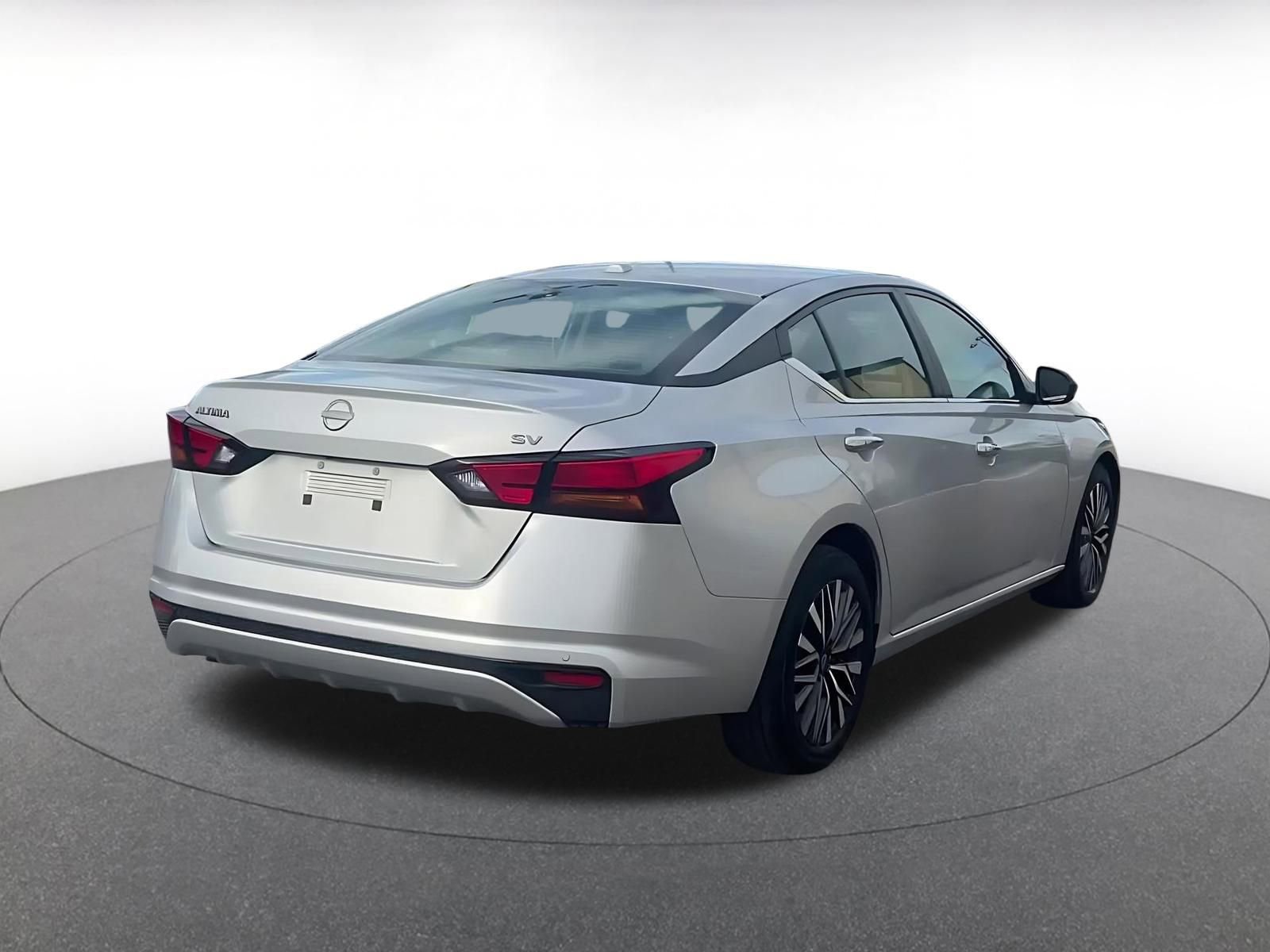 Thumbnail: 2024 Nissan Altima - 14