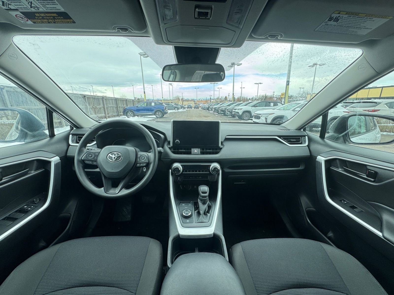 Thumbnail: 2025 Toyota RAV4 - 32