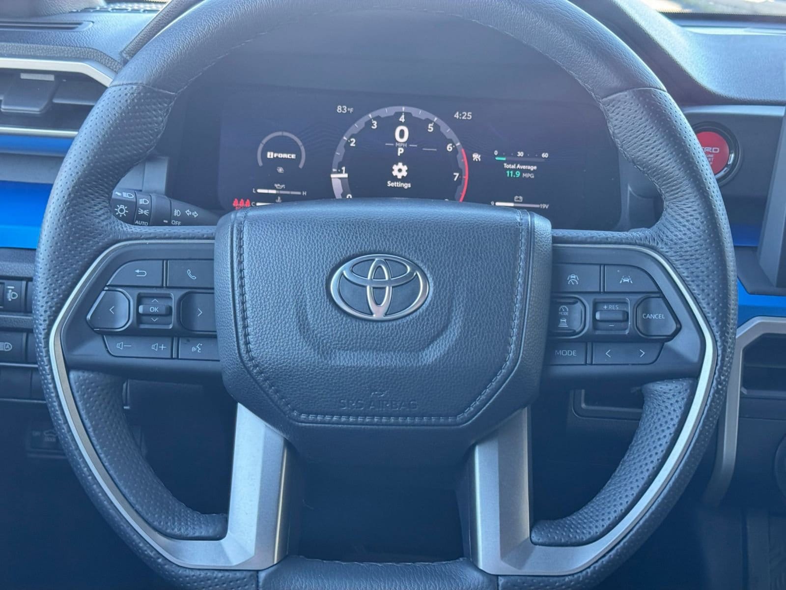 Thumbnail: 2025 Toyota Tacoma - 25