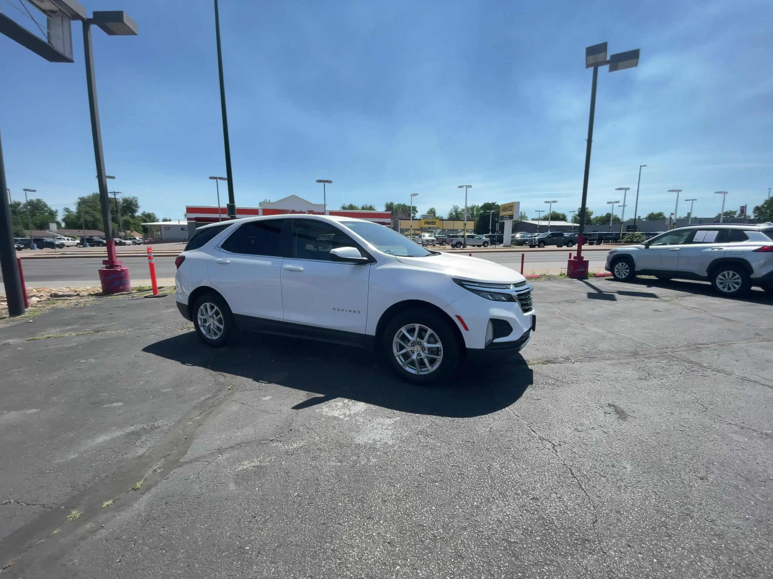 2022 Chevrolet Equinox LT 2