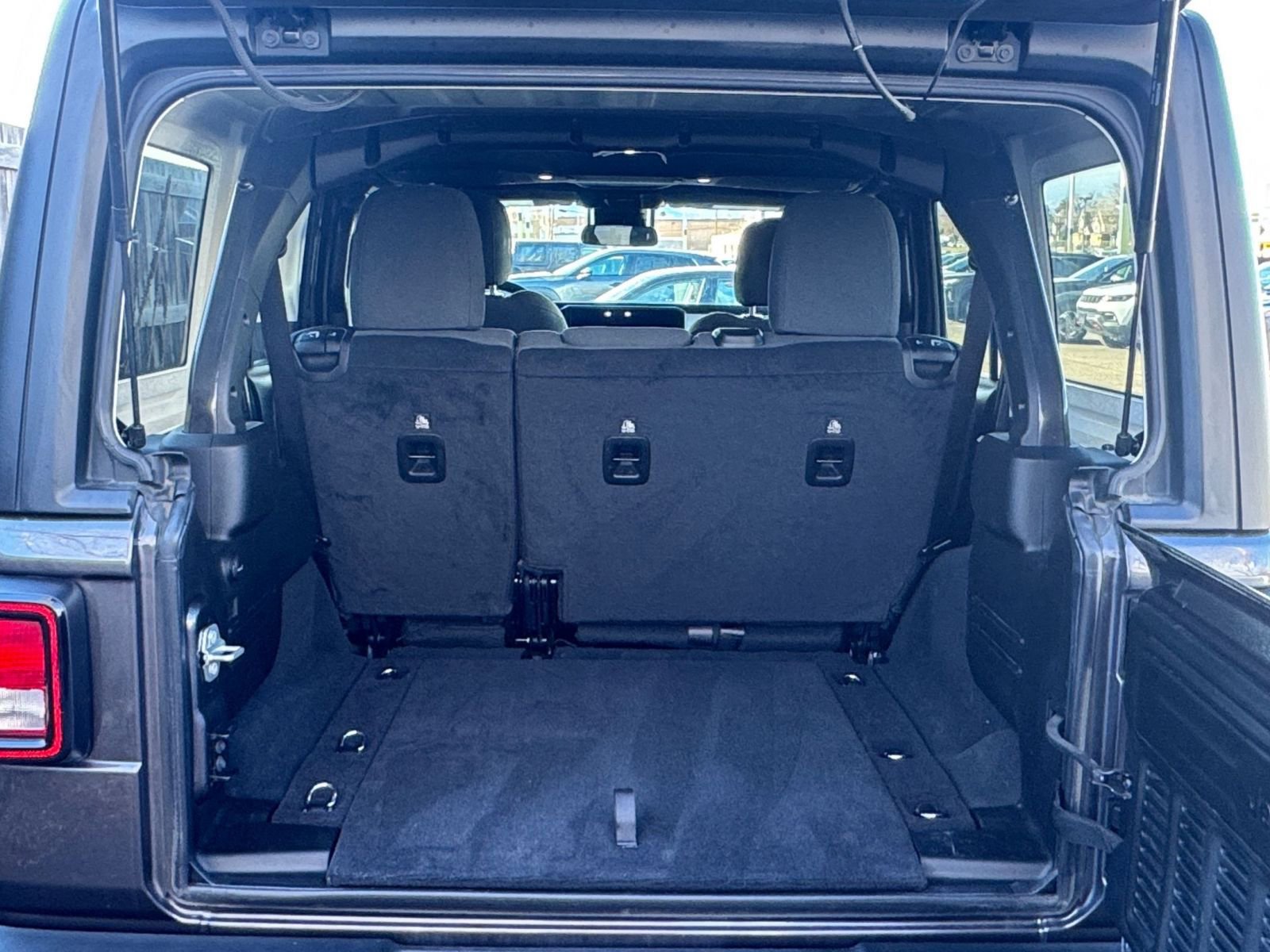 Thumbnail: 2025 Jeep Wrangler - 30