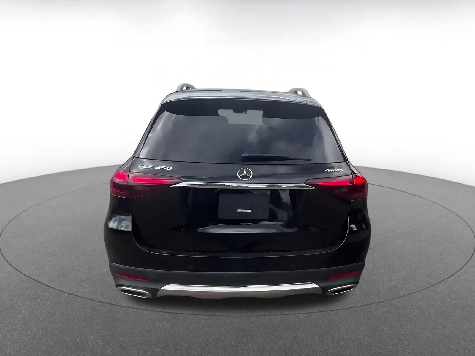 Thumbnail: 2026 Mercedes-Benz GLE - 12