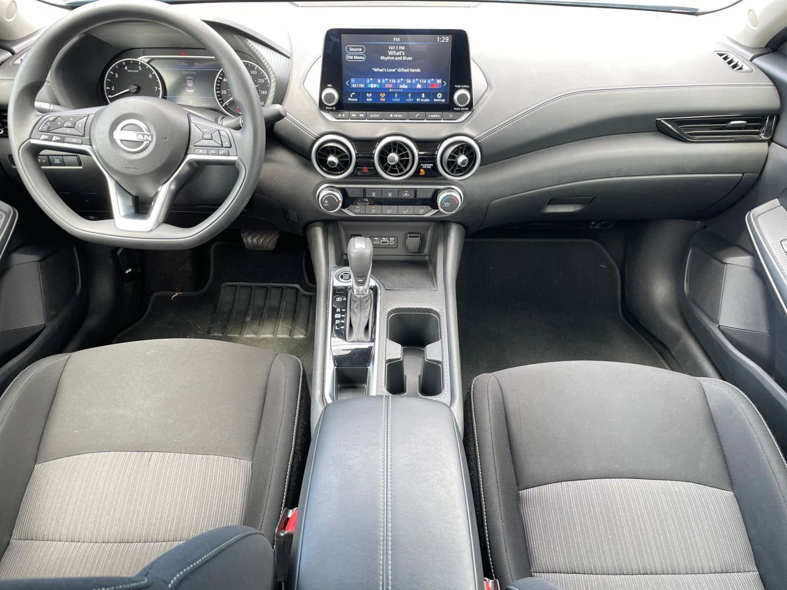 Thumbnail: 2024 Nissan Sentra - 32