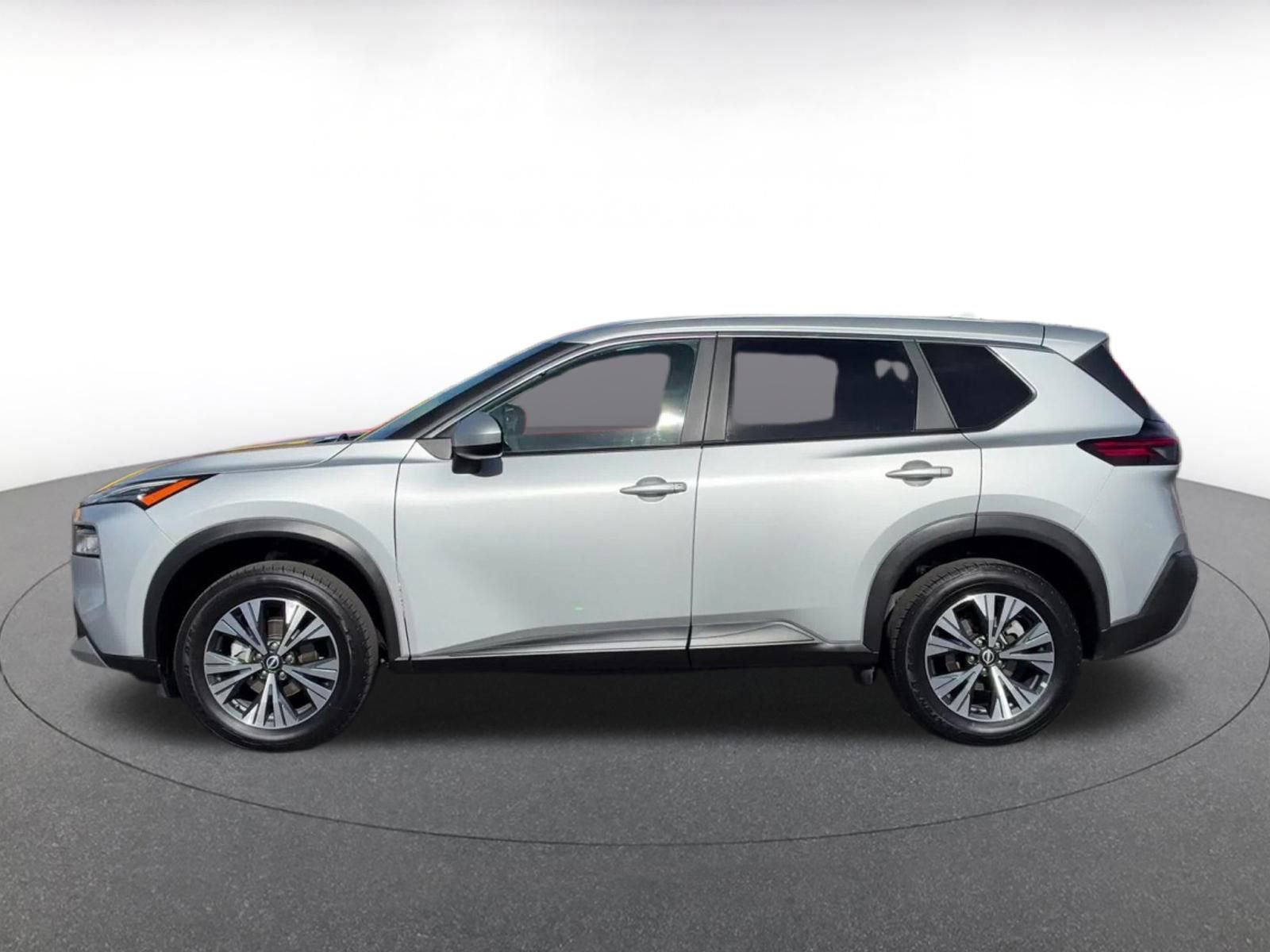 Thumbnail: 2023 Nissan Rogue - 9