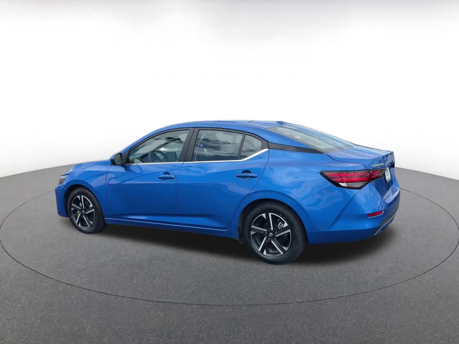 Thumbnail: 2024 Nissan Sentra - 10