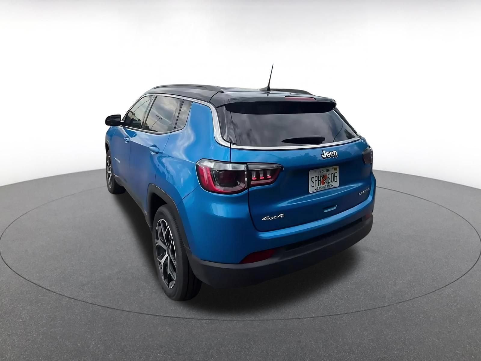 Thumbnail: 2025 Jeep Compass - 11