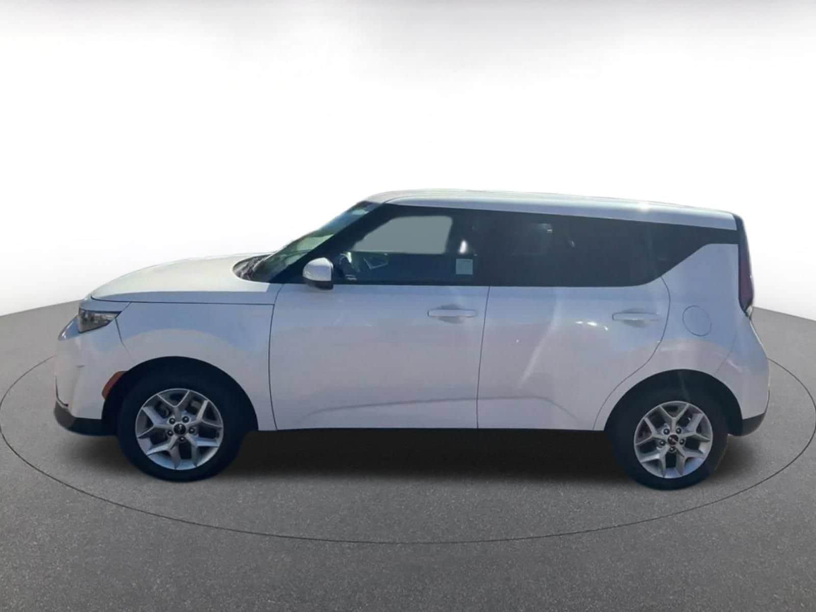 Thumbnail: 2025 Kia Soul - 8
