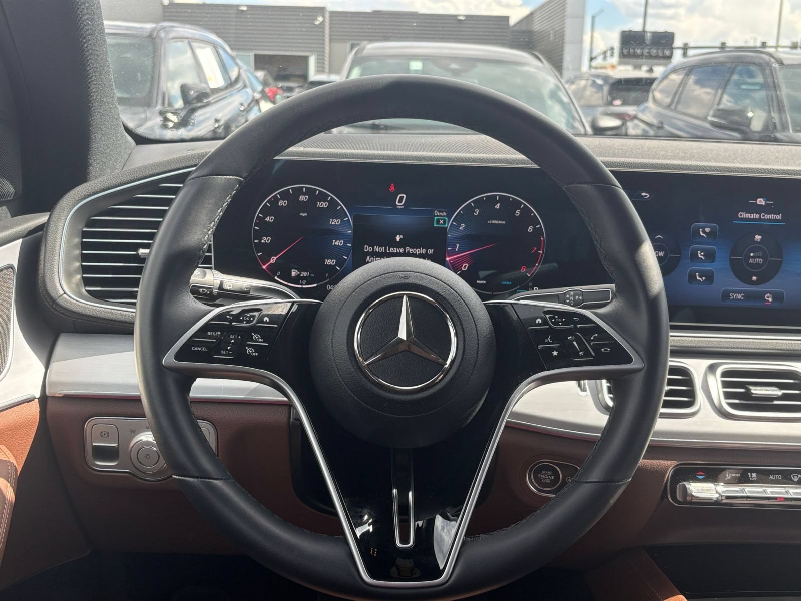 Thumbnail: 2026 Mercedes-Benz GLE - 28