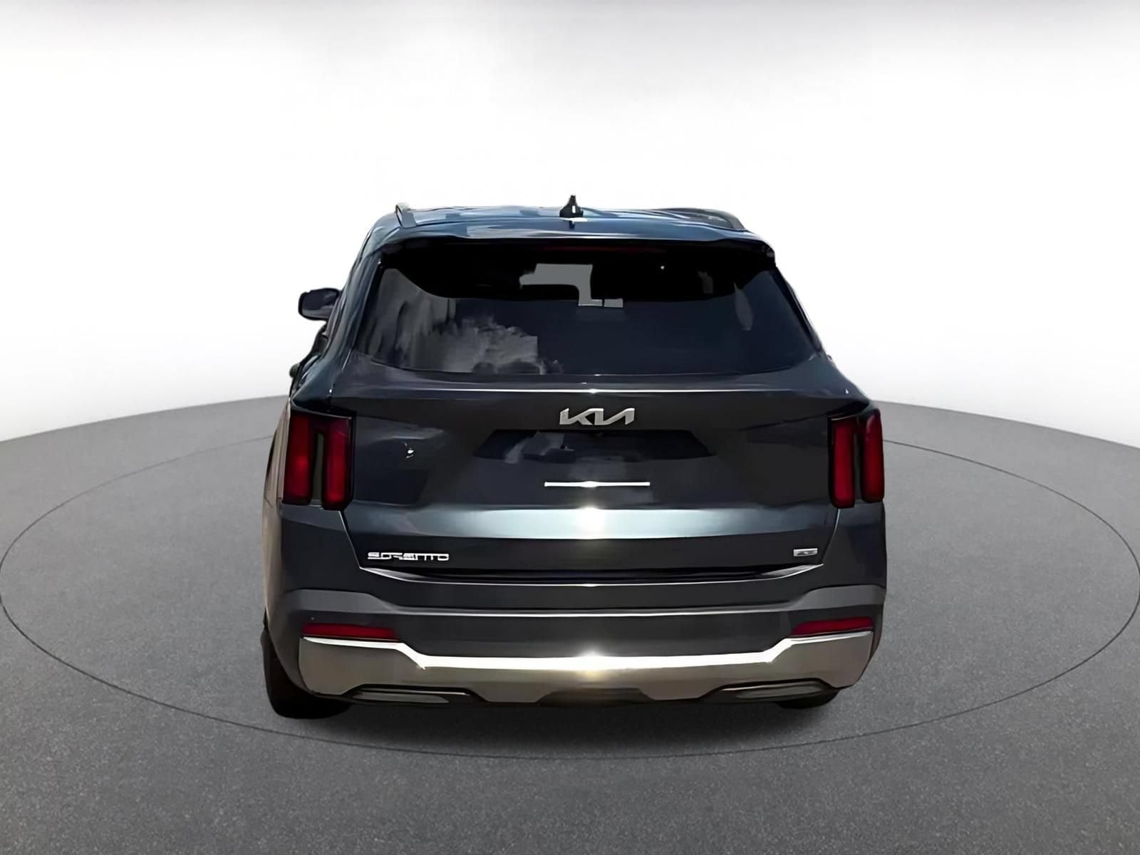 Thumbnail: 2024 Kia Sorento - 7
