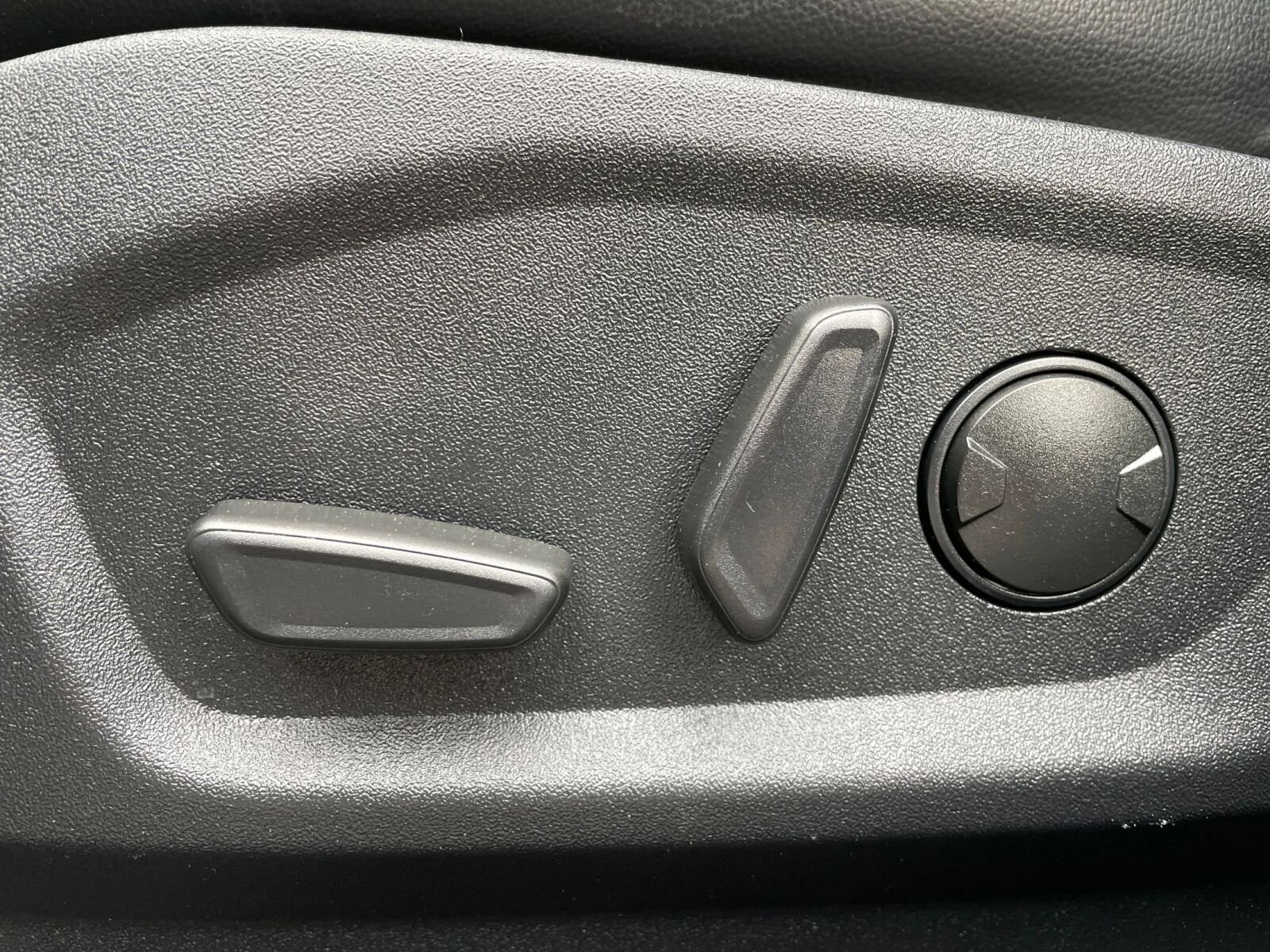 Thumbnail: 2024 Ford Edge - 22