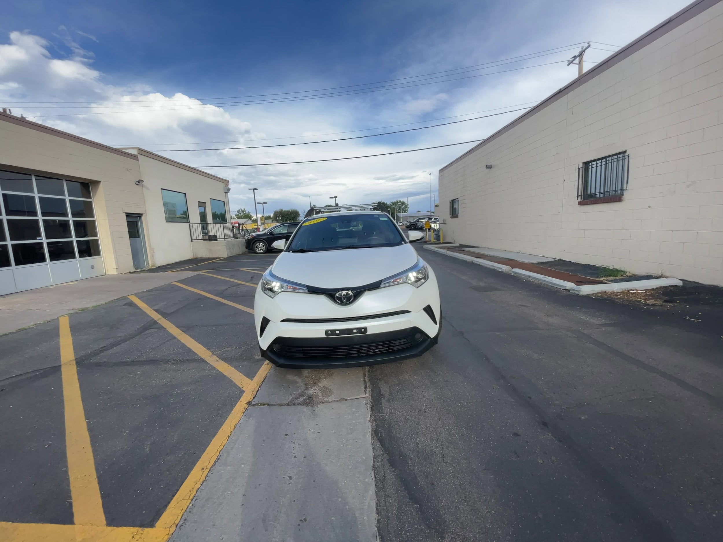 2019 Toyota C-HR LE 8