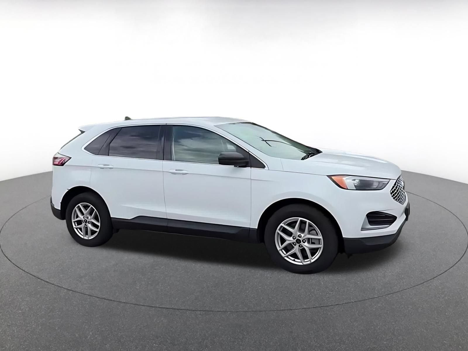 Thumbnail: 2024 Ford Edge - 2