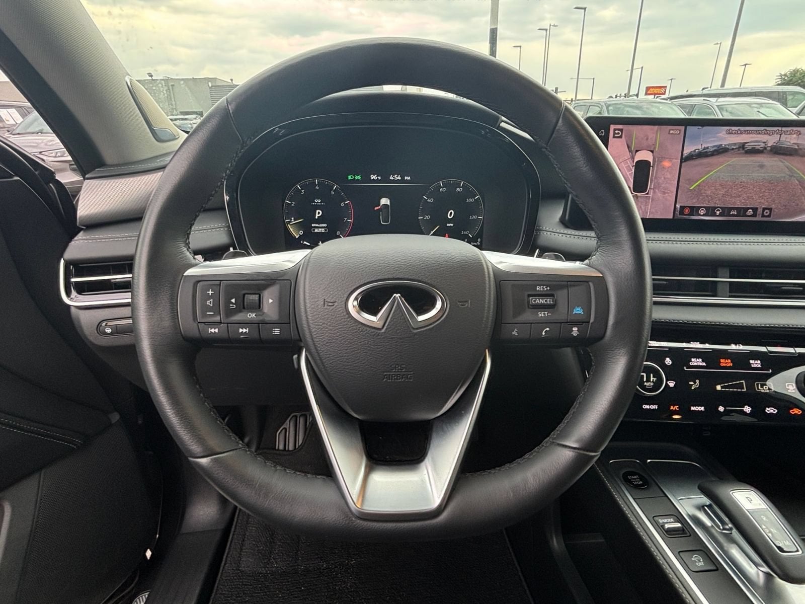 Thumbnail: 2026 INFINITI QX60 - 28