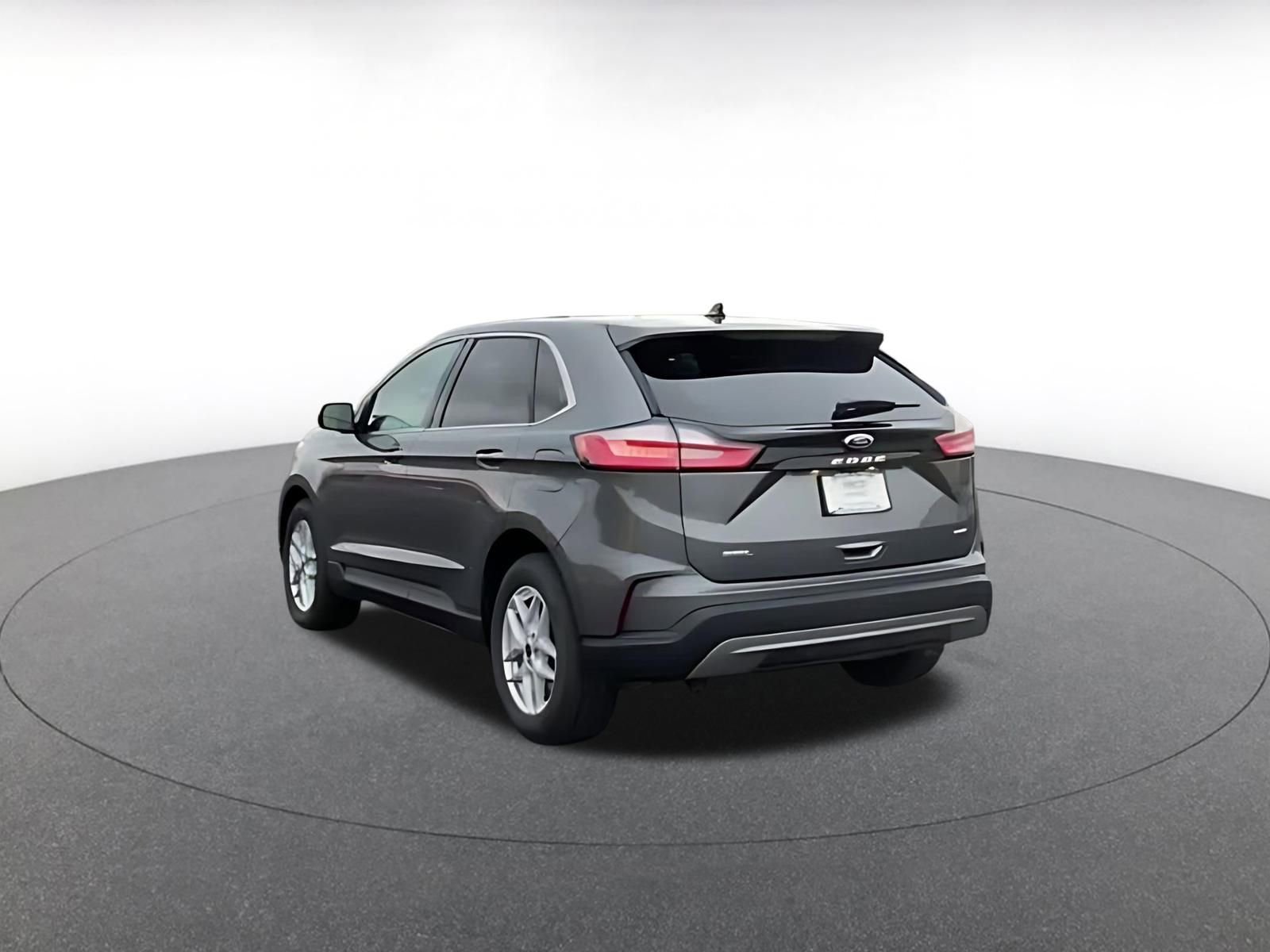 Thumbnail: 2024 Ford Edge - 11