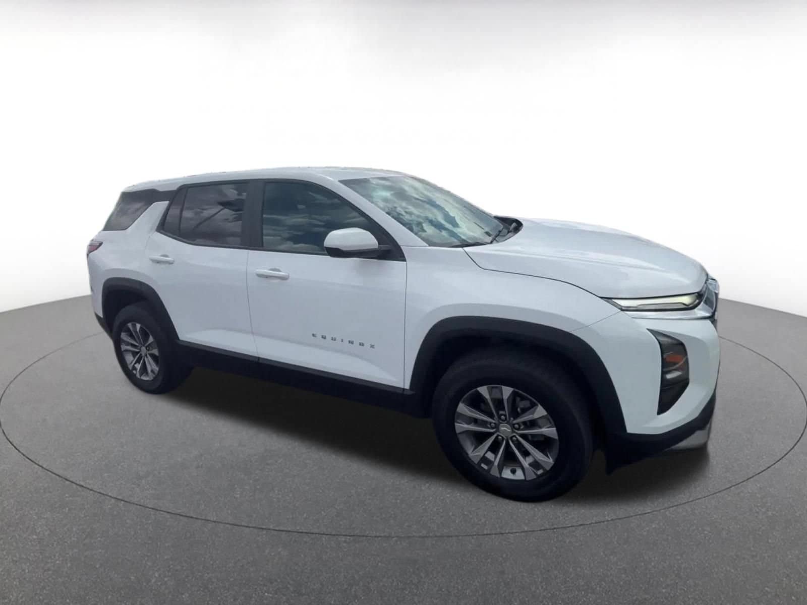 Thumbnail: 2025 Chevrolet Equinox - 2